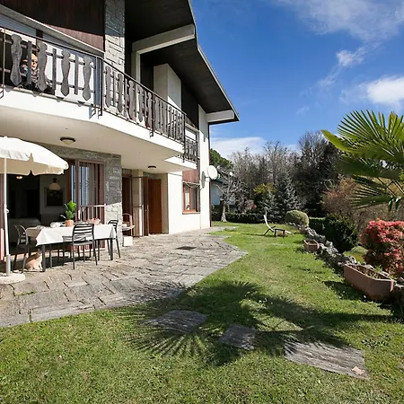 Apartment Il Poggio Radioso View & Garden - Happy