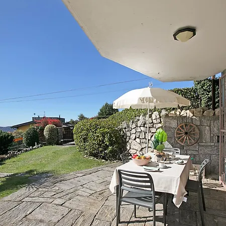 Apartment Il Poggio Radioso View & Garden - Happy Nebbiuno