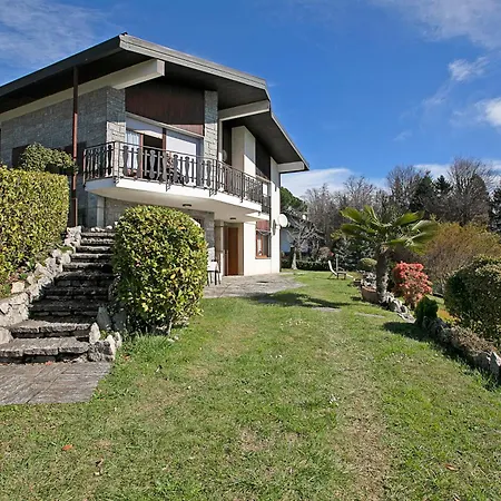 Apartment Il Poggio Radioso View & Garden - Happy